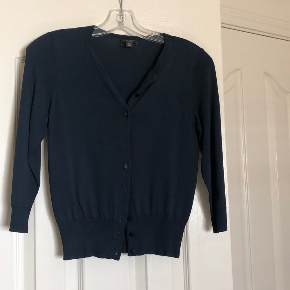 Like new sweater